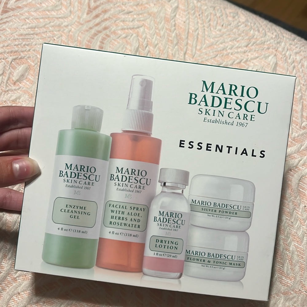 Mario Badescu Skin Care Essentials Kit- NEVER USED